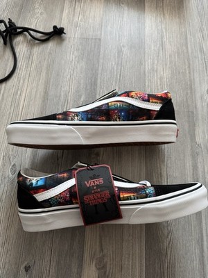 Stranger Things Vans - NEU - Größe 39 (US Women 8,5)