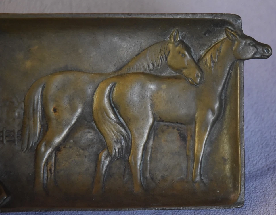 CENDRIER EN BRONZE décor animalier COUPLE de CHEVAUX années 30 / Cheval Ashtray - Photo 3/4