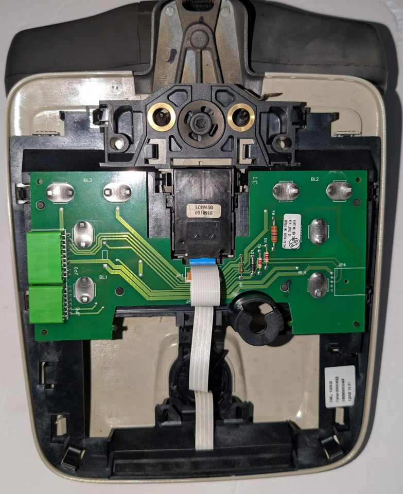 Lámpara de luz de mapa domo superior Volvo XC70 2003-2007 con espejo retrovisor Foto 2 de 4