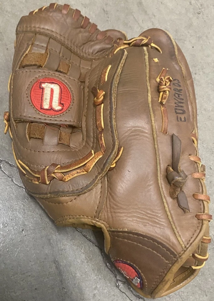 Nokona 12.75" Classic Walnut Series Glove - Right Hand Throw AMG 1275 CW - RARE! - Image 2 of 4