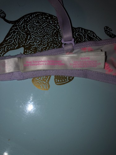 Sujetador ROSA Victoria's Secret 32D Wear Everywhere Ligeramente Forrado Púrpura Rosa Logotipo - Imagen 11 de 11