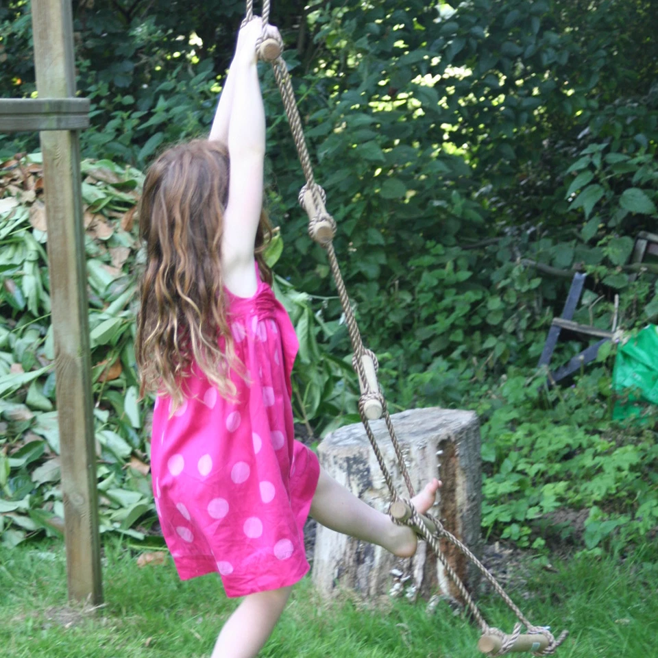Large Rope Ladder Swing 6 Hardwood Rungs for Climbing frame - Image 3 of 4