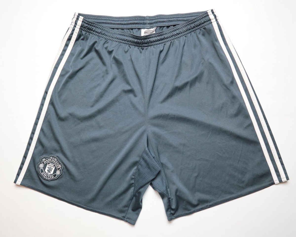 MANCHESTER UNITED 2016/2017 THIRD 3RD FOOTBALL SOCCER SHORTS