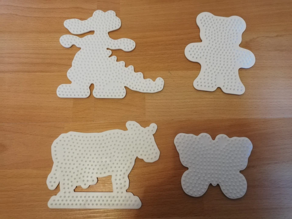HAMA Bügelperlen Steckplatten Hama Tiere, Menschen 20 Stück + 2 Hefte - Bild 2 von 4