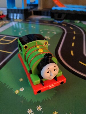 Thomas And Friends Percy the #6 Train Pull Back & Go Racer 2009 Mattel R9495 