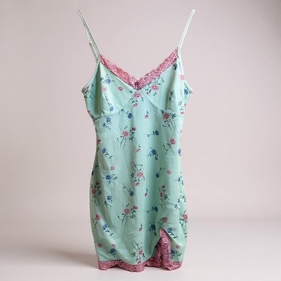 green emerald velvet dress Sun-imperial - Ava Dress in Poison