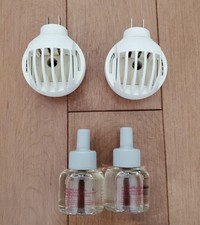 2 FELIWAY Cat Diffusers with 2 Full Refill Calming Feline Facial Cat Pheromones