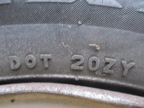 !!! 4x Winterreifen 195 / 60 R14 86 3-5mm + 4x Felgen 5,5Jx14 ET46 Hyundai !!! - Bild 14 von 23