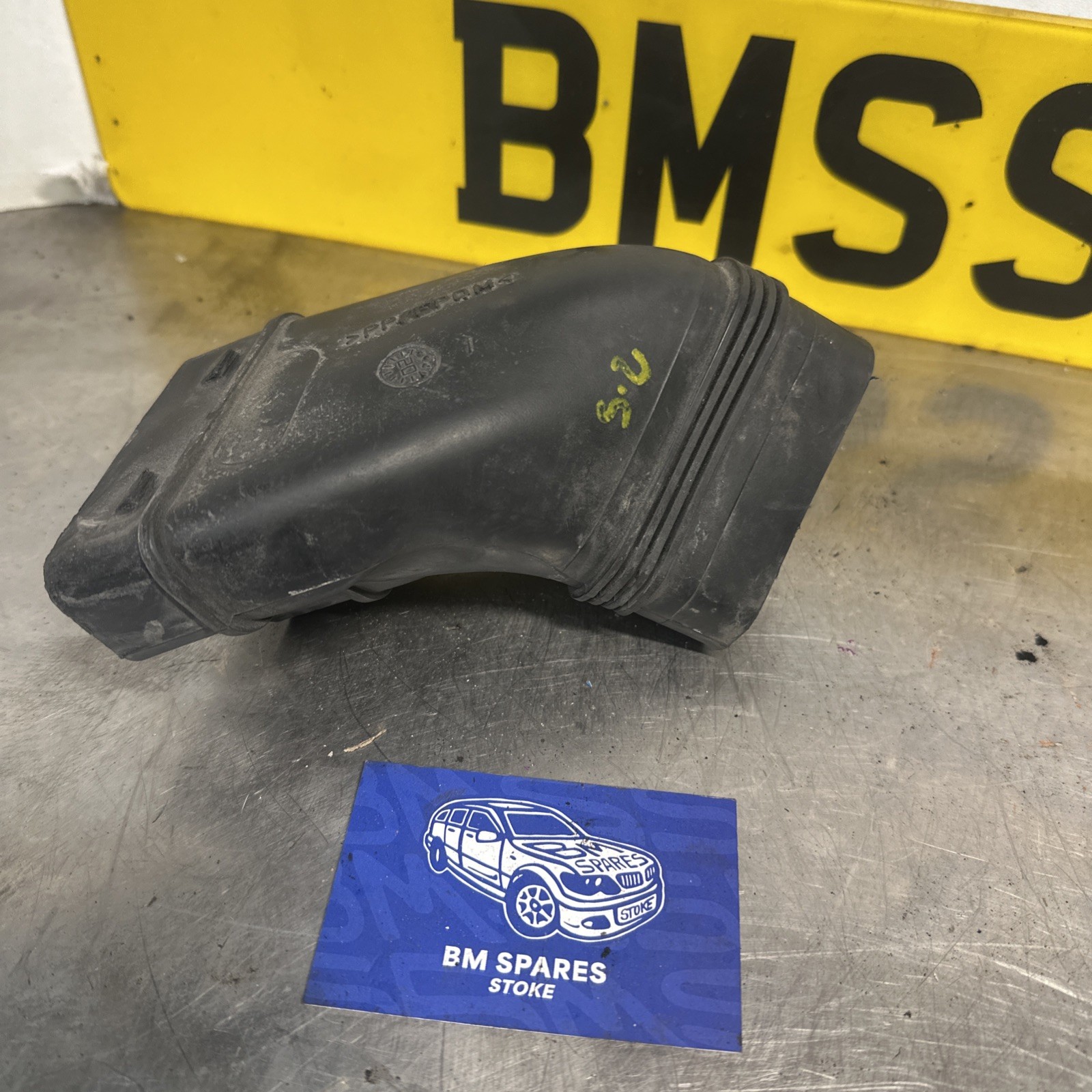 BMW 3 Series M54 EPDM Air Intake Duct Elbow Replacement