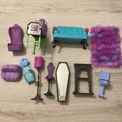 Large Monster High Ever after High Mixed Accessories & Parts Lot 