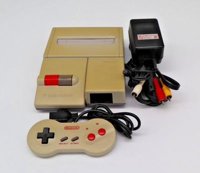Nintendo New Famicom Konsole HVC-101 getestet funktioniert