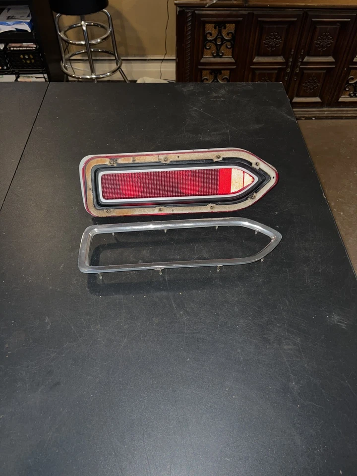 1970 Plymouth Satellite Belvedere Задний фонарь со стороны водителя 70 Mopar LH ИЗЯЩНЫЙ - Изображение 2 из 4