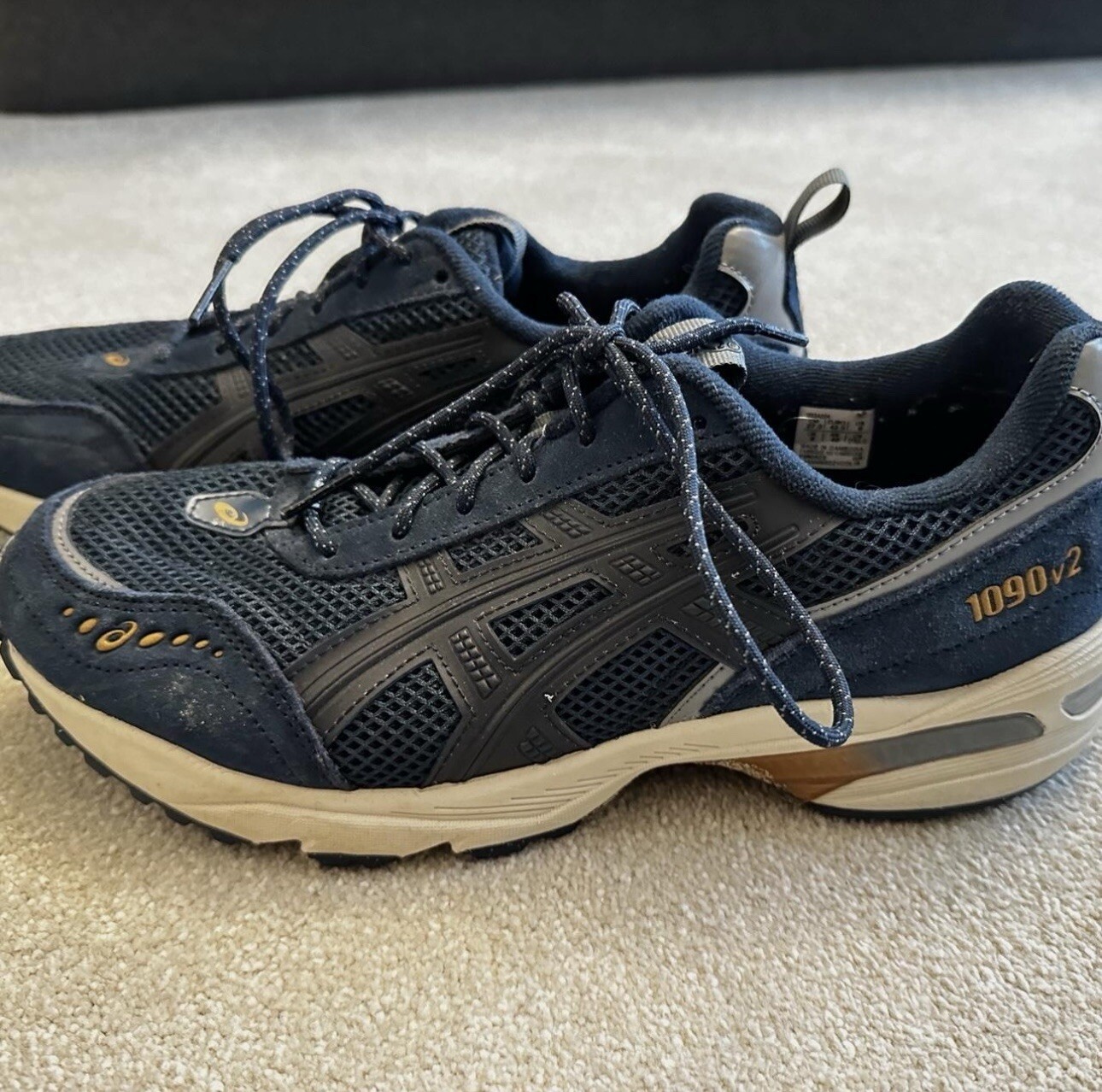 Asics gel 1090 v2 Men’s Uk 8 Trainers slightly worn cool rare navy colourway image 3