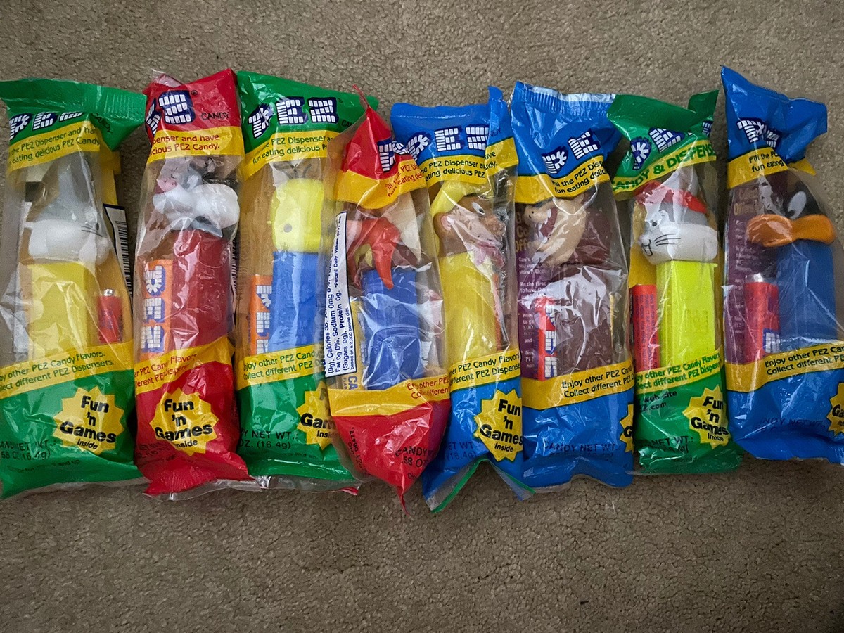 Looney Tunes Pez Candy Dispenser Lot 90's Unopened Bug Bunny