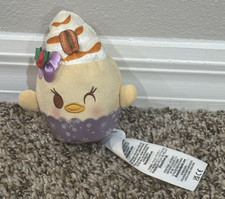 DISNEY MUNCHLINGS SLEIGHIN SWEETS MYSTERY 4.5" DAISY DUCK CUPCAKE CHASE PLUSH
