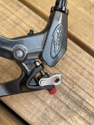 JUEGO DE PALANCAS VOLADIZAS AVID MTB V-BRAKE CASI COMO NUEVAS 05FEB10 - Imagen 16 de 16