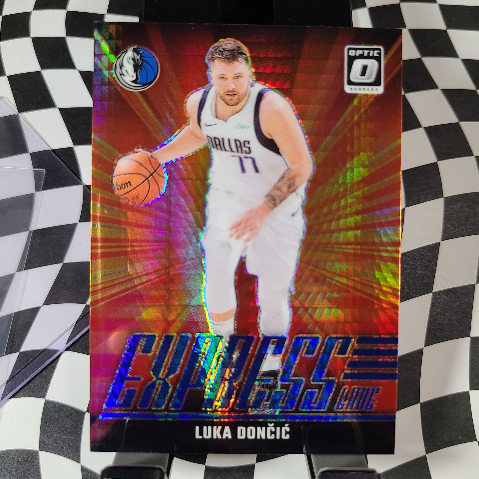 2024-25 Panini Donruss Optic Luka Doncic Express Lane #17 Blue Hyper Prizm /175