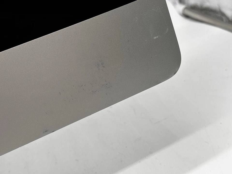 Apple iMac 19,2 A2116 Core i5-8500, 16GB, 28GB NVME, 1 ТБ SATA, без ОС/адаптера - Изображение 2 из 4