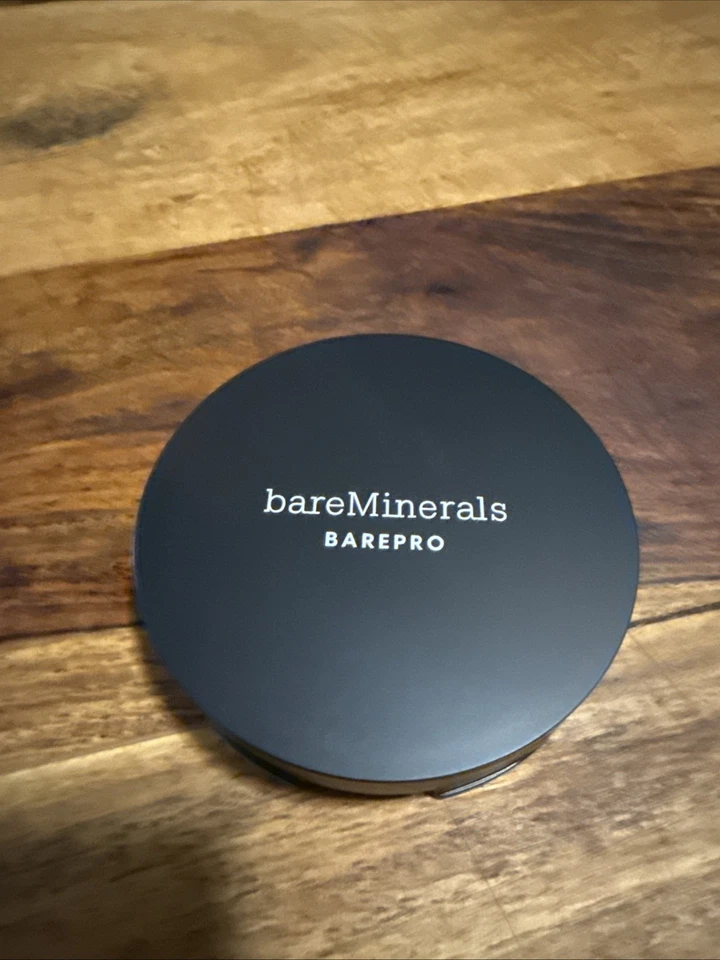 Base en polvo perfeccionadora de la piel bareMinerals Barepro 16 horas MEDIANA 35 NEUTRAL Foto 3 de 4