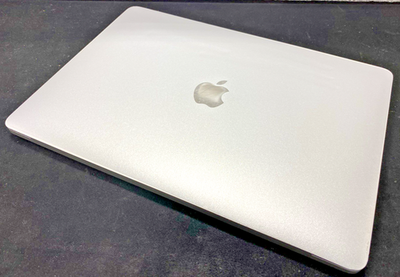 A1706 Apple MacBook Pro 13