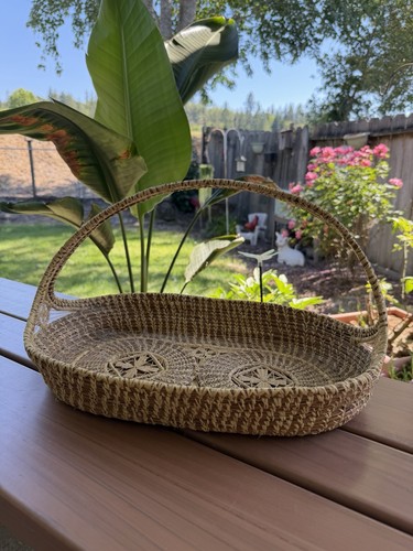 Vintage NATIVE AMERICAN Pine Needle WOVEN BASKET With Handle Cherokee