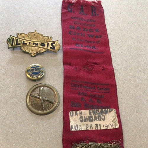 Vintage GAR Ribbon Comrades Souvenir Civil War Chicago Encamp.1900w/IL .badge +2