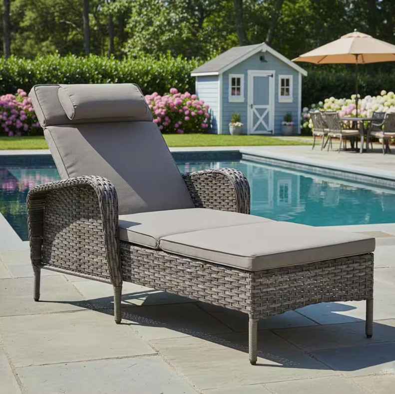 ARCOBAY Wicker Outdoor Folding Chaise Lounge Chair Rattan Olefin Cushion BNIB