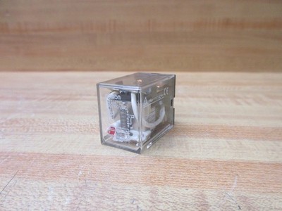 Omron LY2N-100/110 VAC Relay LY2N100110VAC