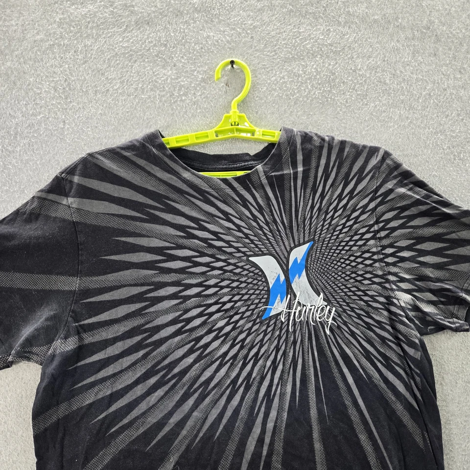 Camisa masculina Hurley XL preta logotipo geométrico estampa gráfica manga curta grunge Y2K - Imagem 4 de 4