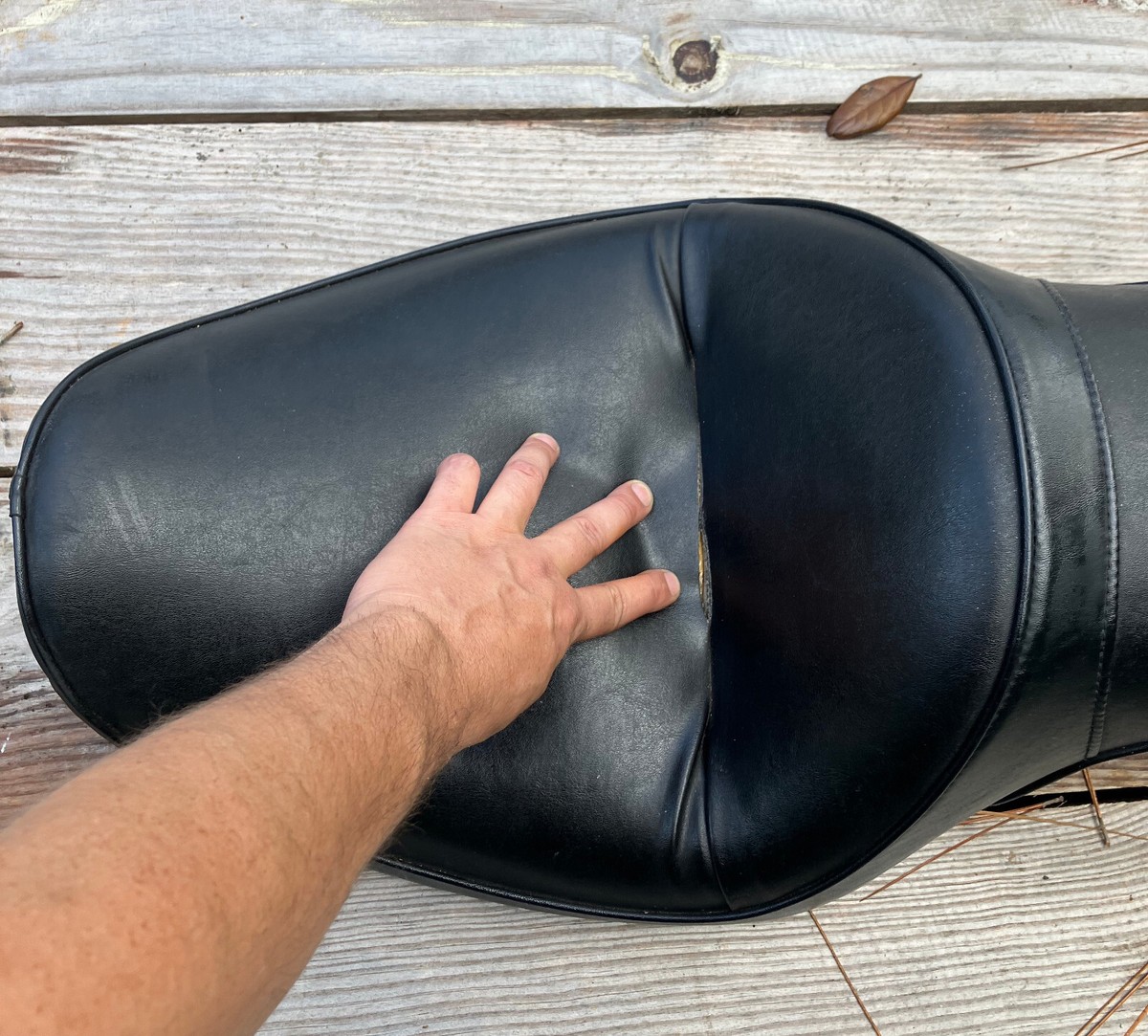 1996-2003 Harley-Davidson Dyna FXD Seat Saddle Super Glide T Sport