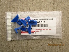 TOYOTA OUTSIDE BUMPER TRIM MOULDING SPOILER RETAINER CLIP QTY = 5 BRAND NEW
