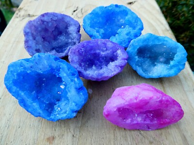 6 arschfarbene Quarz Kristall Geoden Druzy Höhlen rosa lila blau türkis gefärbt