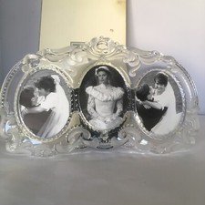 MIKASA Princess Frosted Lead Crystal Triple Oval Photo Frame 13" x 8" With Stand