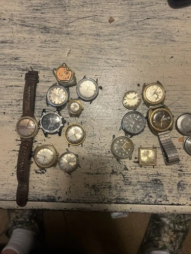 Lot Of Vintage Timex Watches 15 Read Description