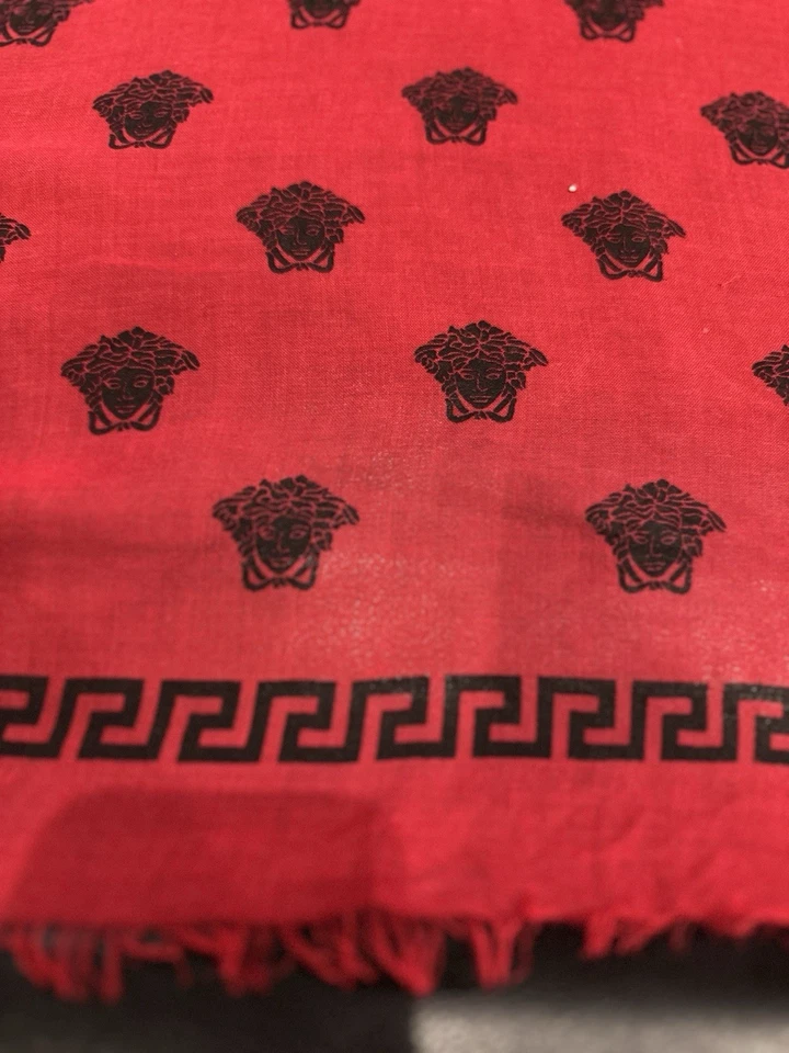 Versace красный и черный шарф медуза 100% шелк смесь - Изображение 4 из 4