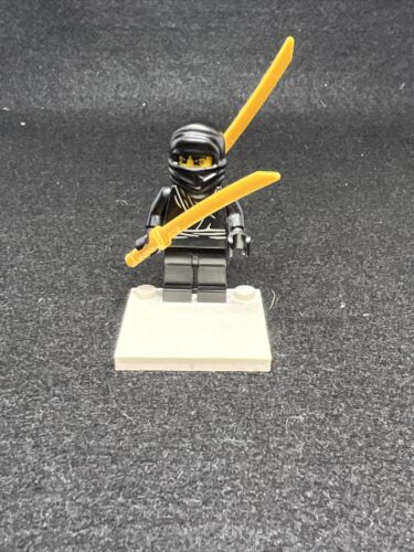 New Genuine LEGO Ninja Minifig with Two Katanas Series 1 8683 - Picture 1 of 4