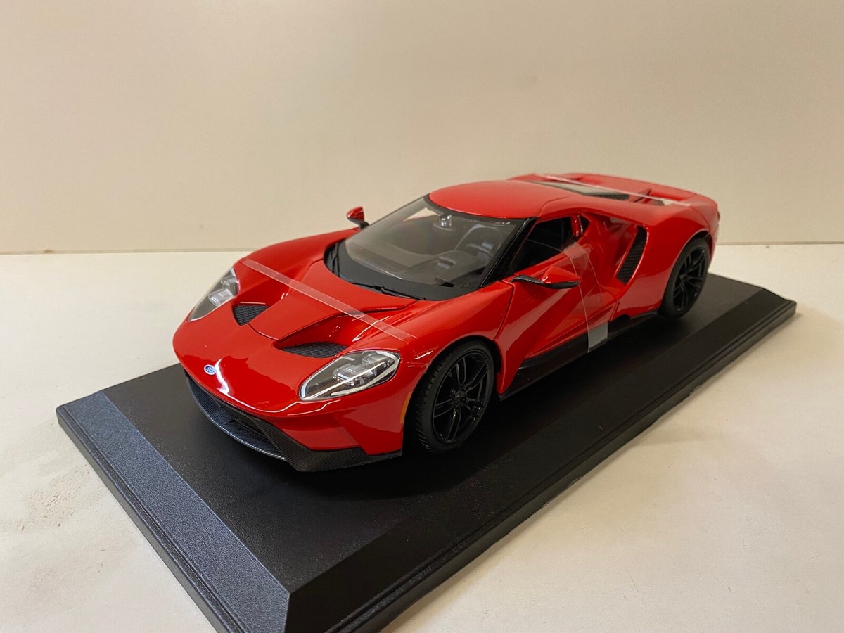 Ford - マイスト 2017 Ford GT &amp; LaFerrari 1/18 Amazon.com: Maisto 1: 18 Special Edition - 2017 Ford Gt by