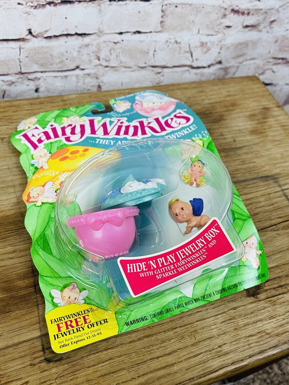 Vintage 1993 Kenner Fairy Winkles Hide N' Play Jewelry Box NIP Sealed