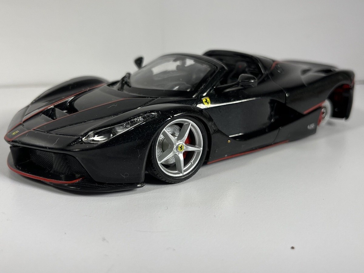1:24 Black Maisto Ferrari LaFerrari Diecast Car Missing