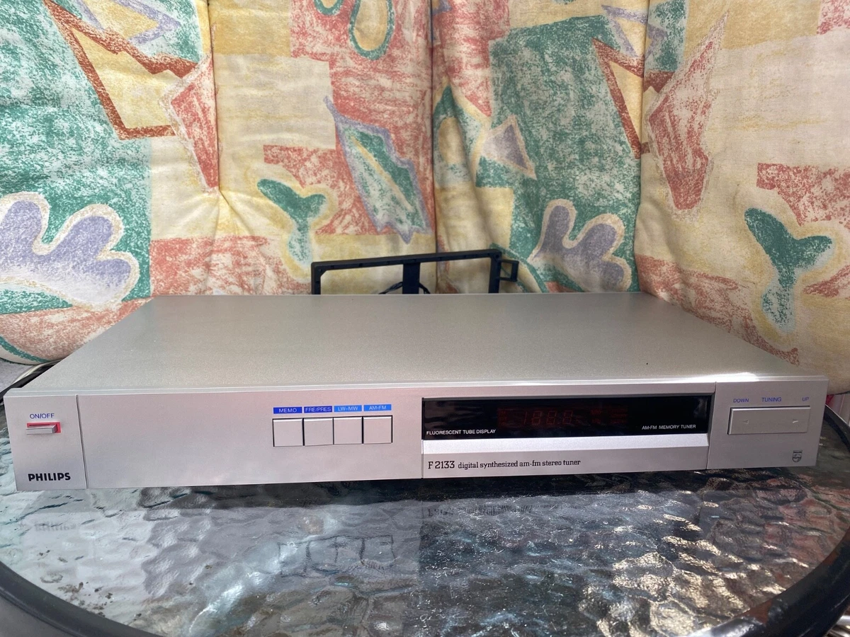 Sintonizador estéreo Philips F2133