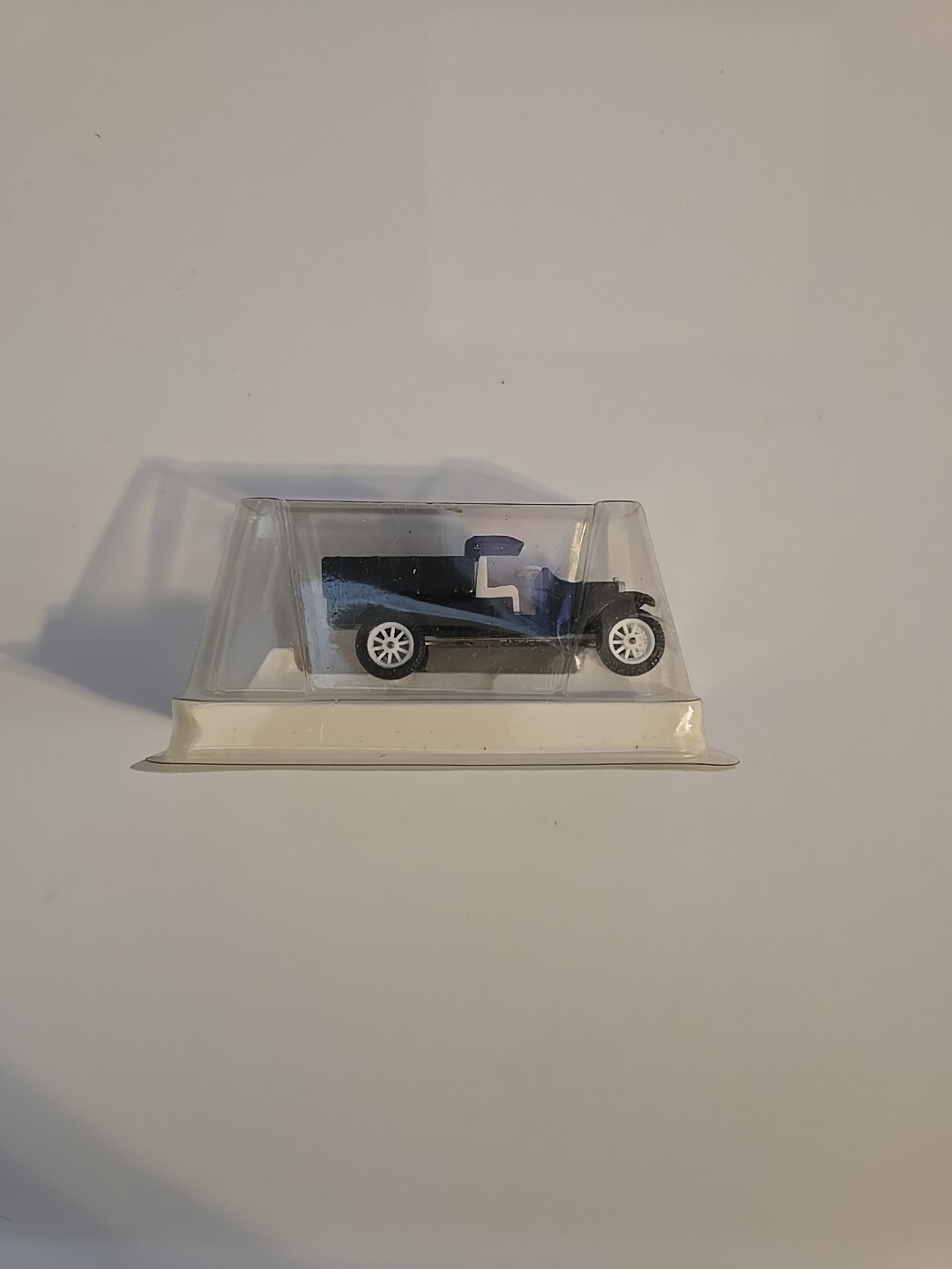 Picture 2 of 4