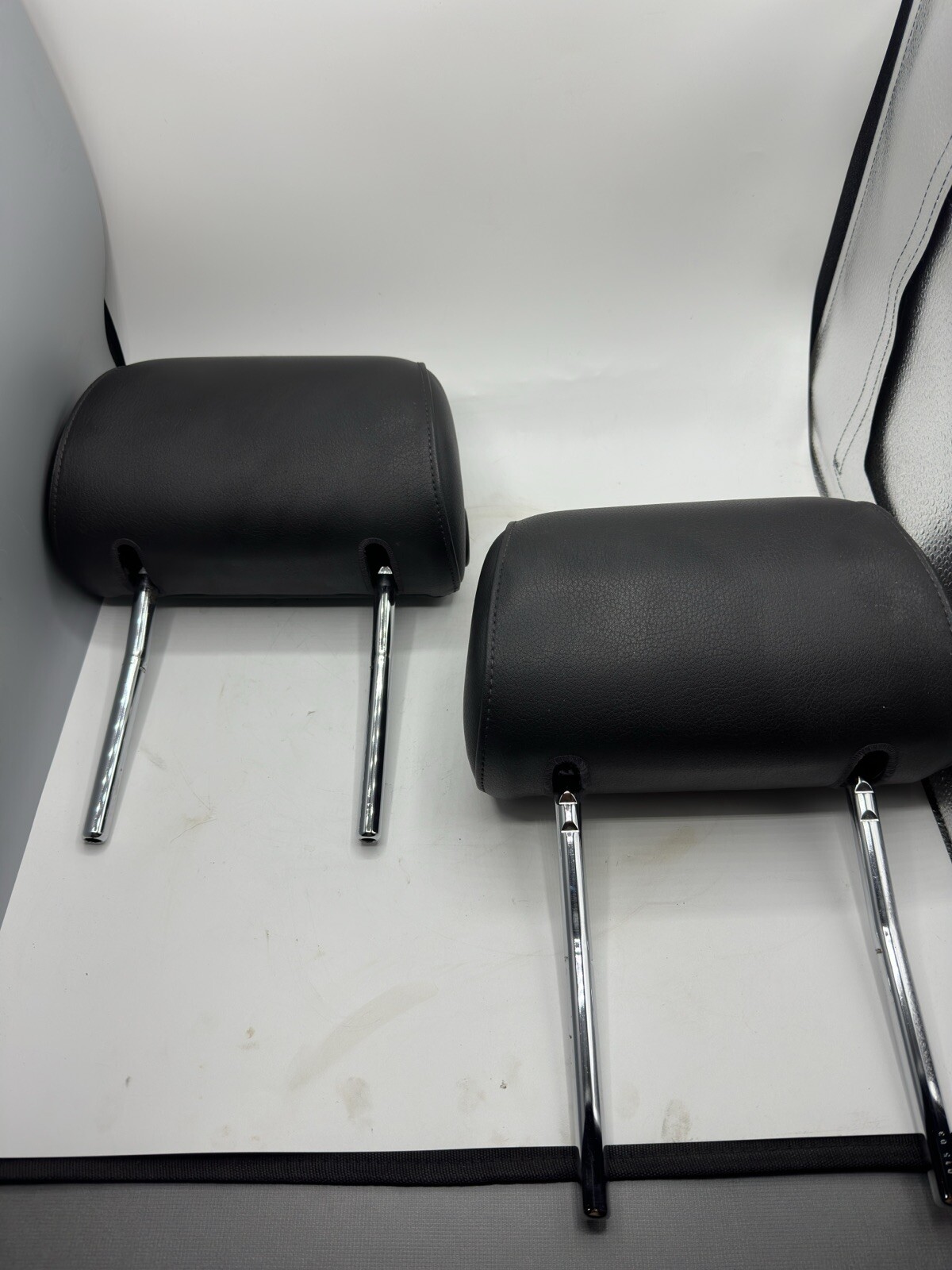 2002-2005 AUDI A4 QUATTRO Front Headrest LEFT RIGHT LEATHER OEM | eBay