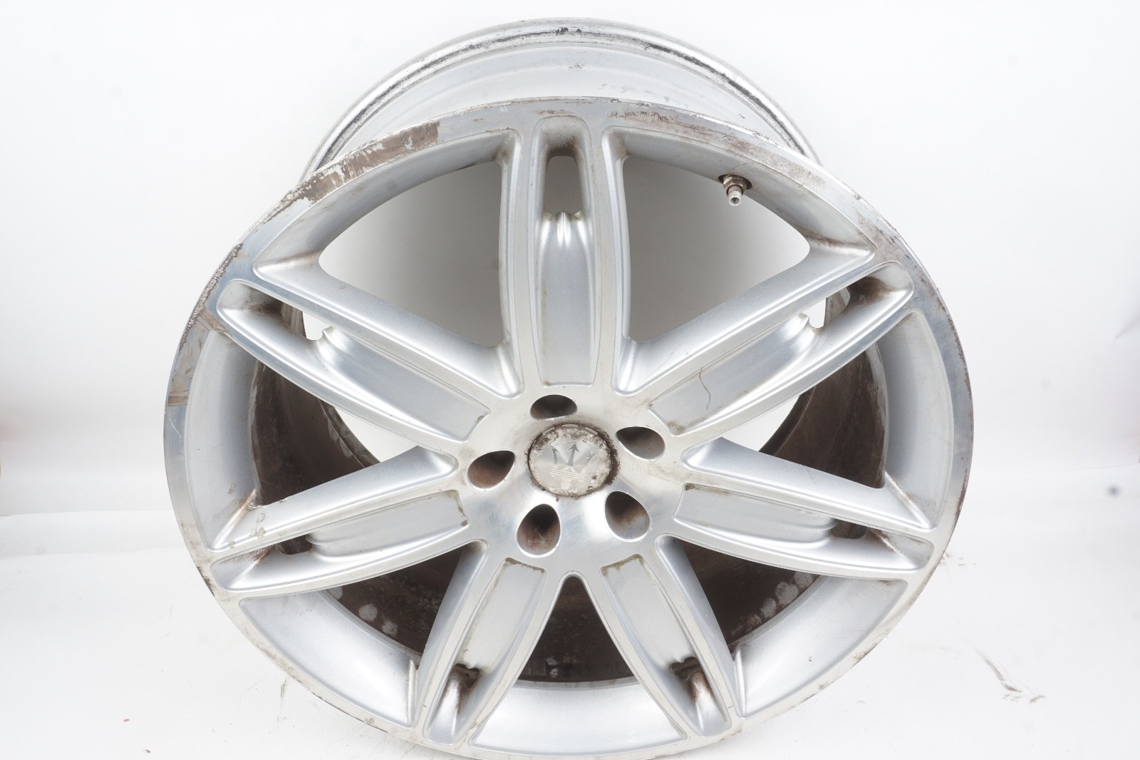 2014 - 2017 Maserati Quattroporte Ghibli Rear Wheel Rim OEM