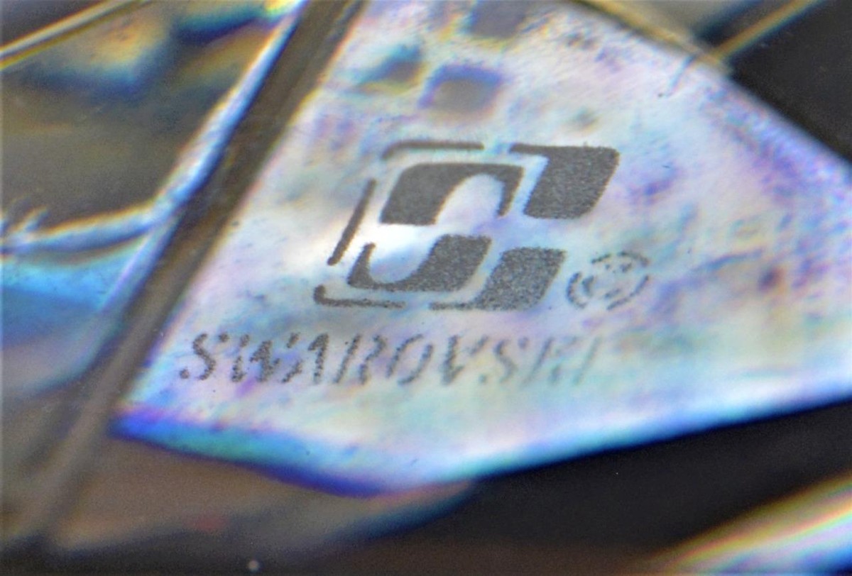 Vtg Blog Logo SWAROVSKI Austria Crystal 3 Hole BALL Style Vtg Blog Logo SWAROVSKI Austria Crystal 3 Hole BALL Style