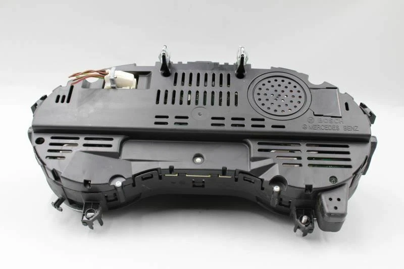 Velocímetro medidor cuadro de instrumentos Mercedes CLA250 2014-2015 OEM 819 Foto 4 de 4