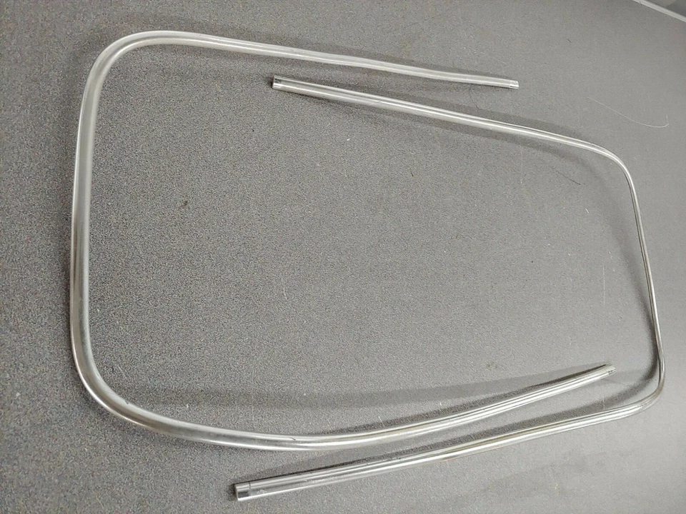 BONITO USADO ORIGINAL PORSCHE 356B 356C 356SC PARABRISAS ALUMINIO MOLDURA ENVOLVENTE 6 Foto 3 de 4