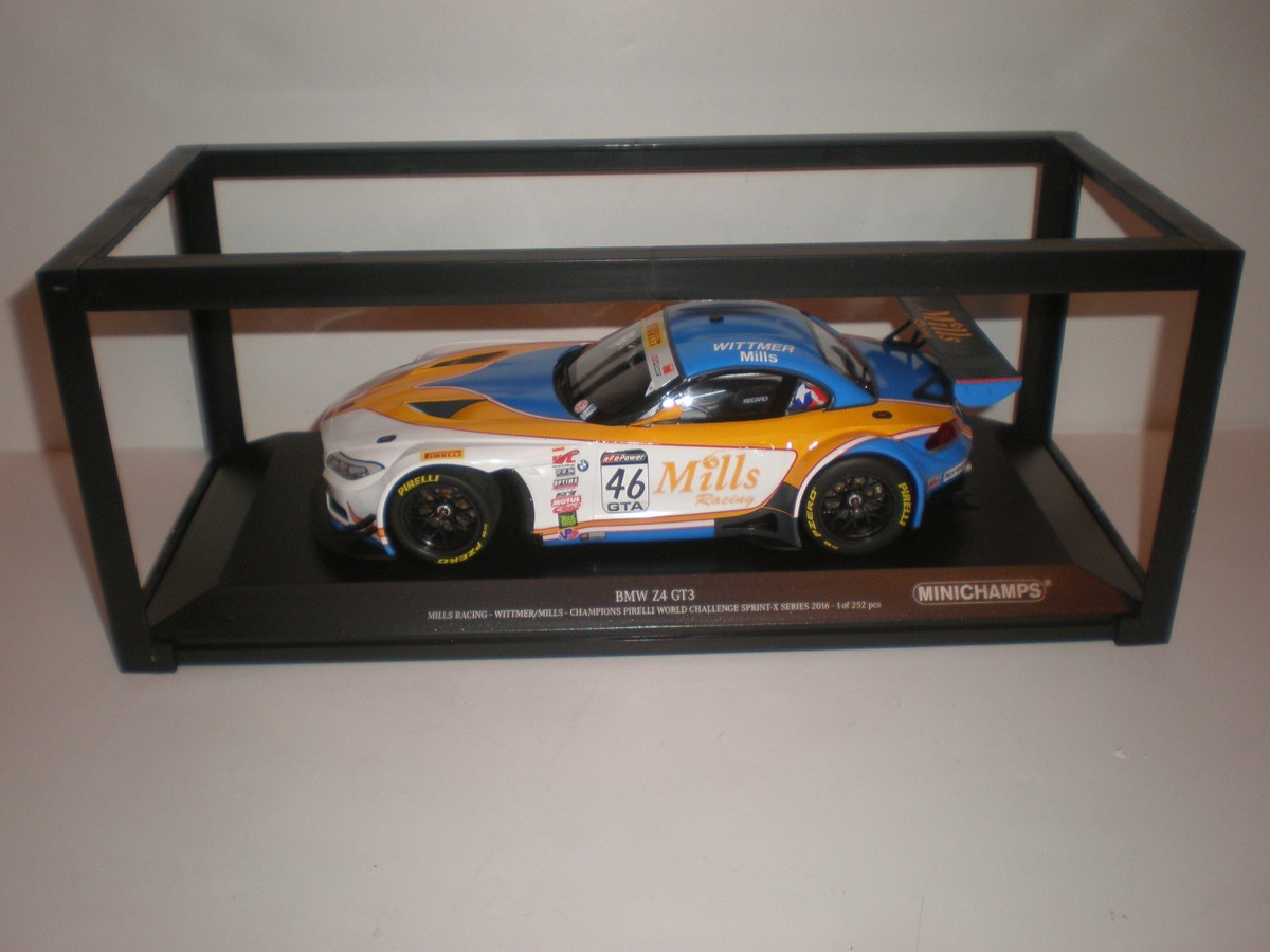 Minichamps 1/18 BMW Z4 Gt3 E89 2016 Champions PIRELLI 46 for