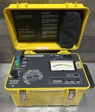 AEMC INSTRUMENTS CHAUVIN ARNOUX MEGOHMMETER MODEL 5110 Used Surplus