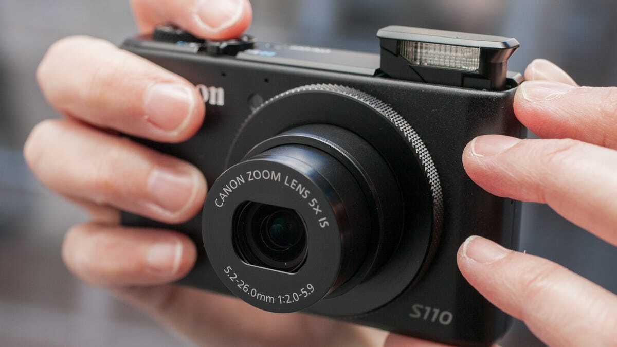 Canon PowerShot S110 12.1Mp Compact digital Camera 5X Zoom f/2.0