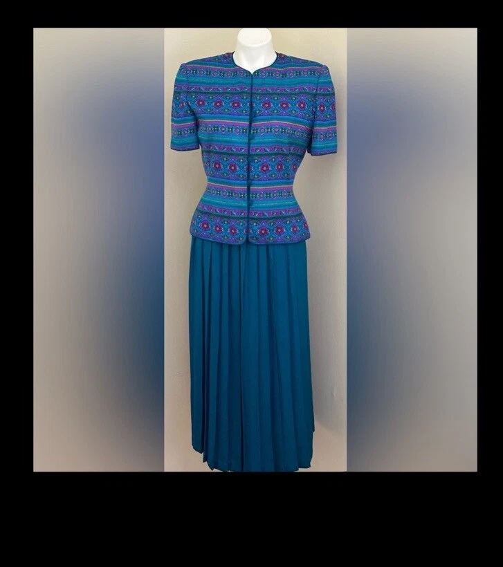 adrianna papell skirt set Granny core Silk Sz 6 Dark Colors. 80s
Opens in a new window or tab